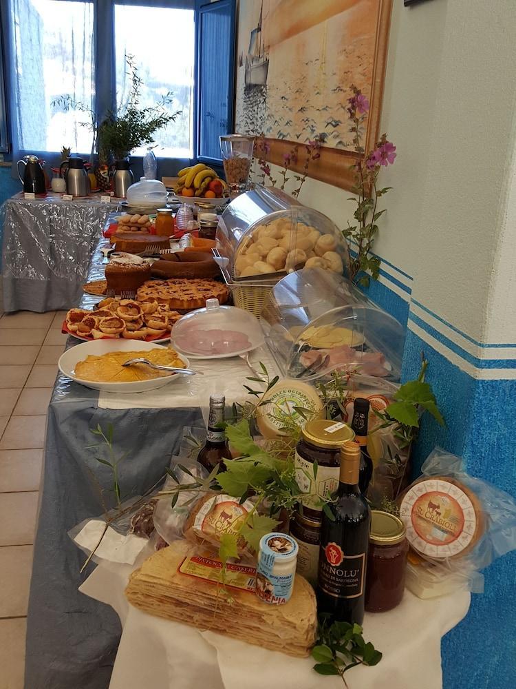 Hotel Baia Cea باري ساردو المظهر الخارجي الصورة