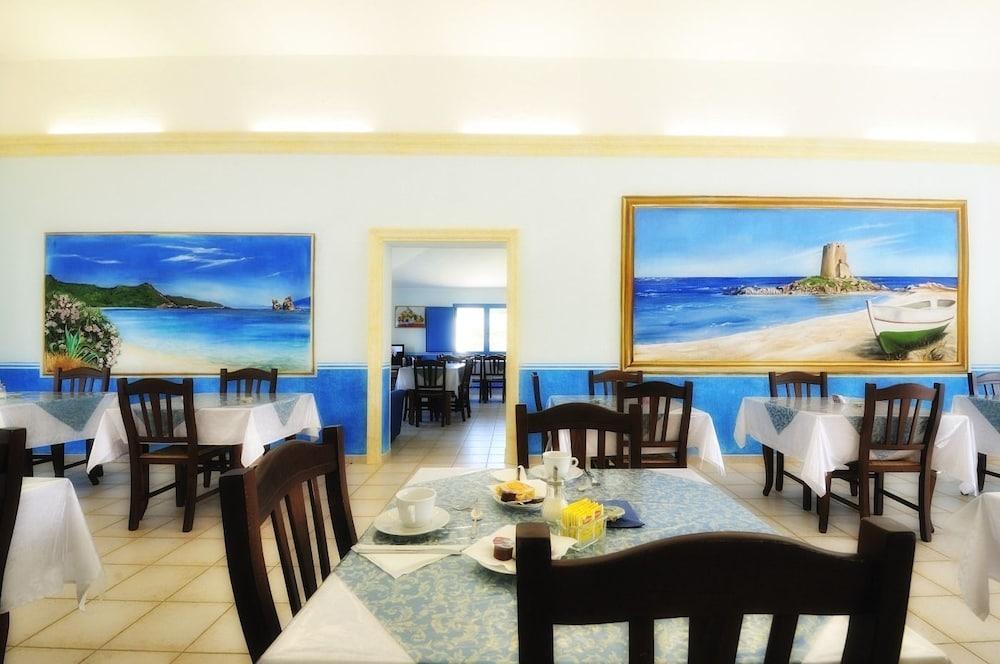 Hotel Baia Cea باري ساردو المظهر الخارجي الصورة