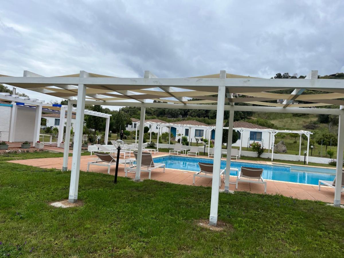 Hotel Baia Cea باري ساردو المظهر الخارجي الصورة